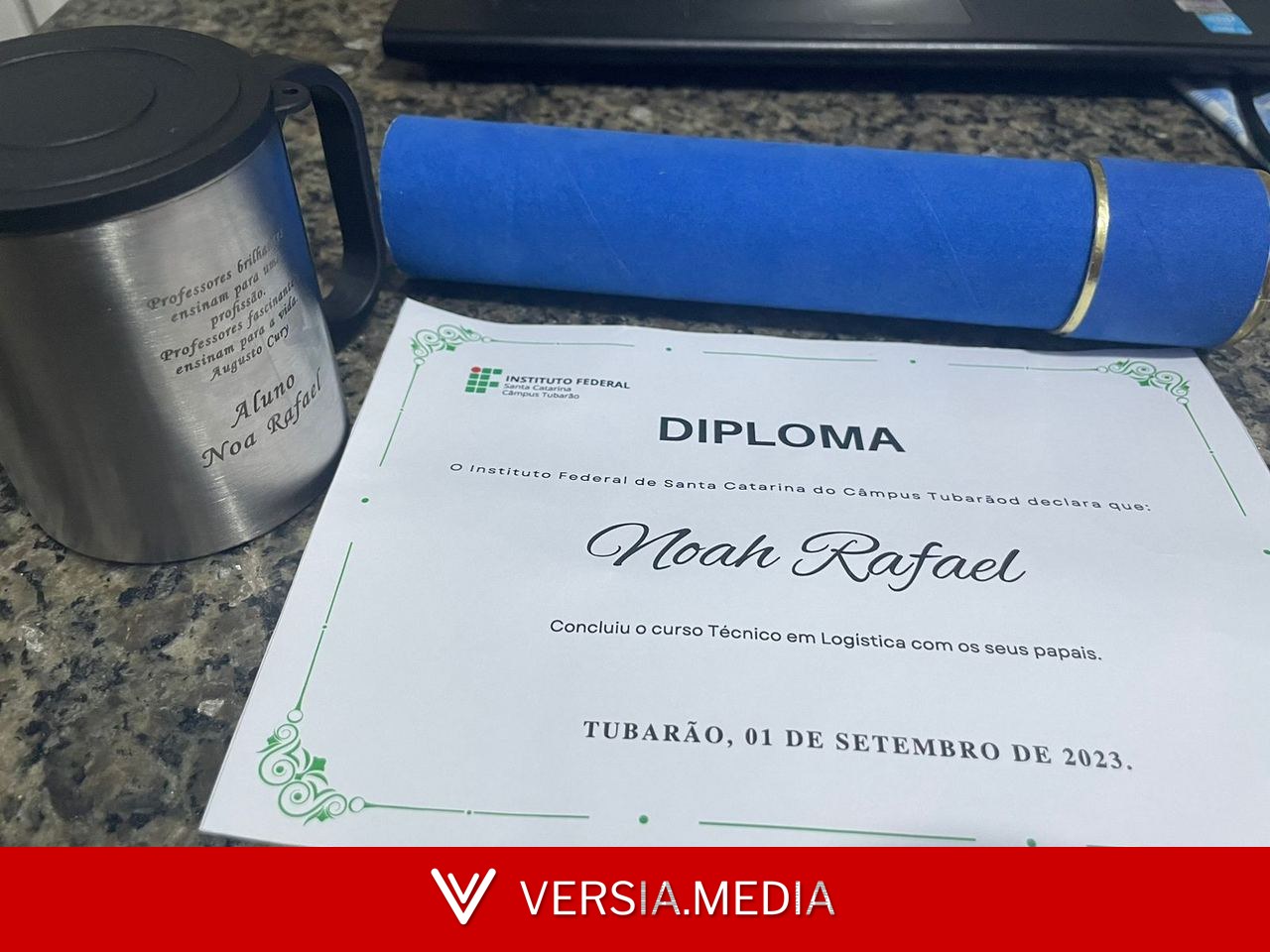 'Emitiram meu diploma da faculdade, mas só em PDF': por que o MEC acabou com a versão em papel?